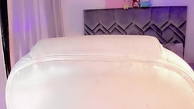 LeyXandrabraz online show from 02-02-25, 10:17