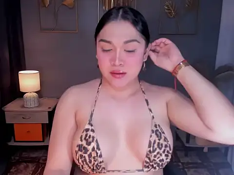 MaxeneCullens online show from 10-14-25, 02:56