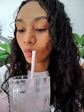 Leaberry online show from 10-15-25, 08:09