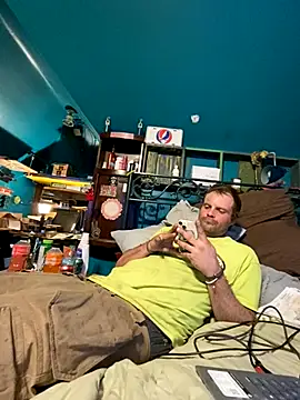 Snapshot of charactrzero chatting on 10-22-25, 09:25 charactrzero online show from 10-22-25, 09:25