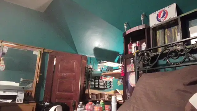 Snapshot of charactrzero chatting on 11-06-25, 02:56 charactrzero online show from 11-06-25, 02:56