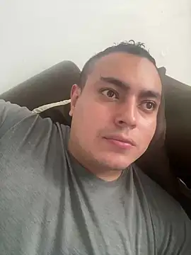 Snapshot of dereeck23 chatting on 12-17-24, 07:26 dereeck23 online show from 12-17-24, 07:26