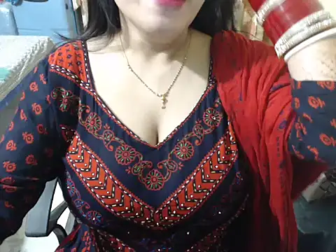 Snapshot of HOT_CHILLY chatting on 03-23-26, 12:31 HOT CHILLY online show from 03-23-26, 12:31