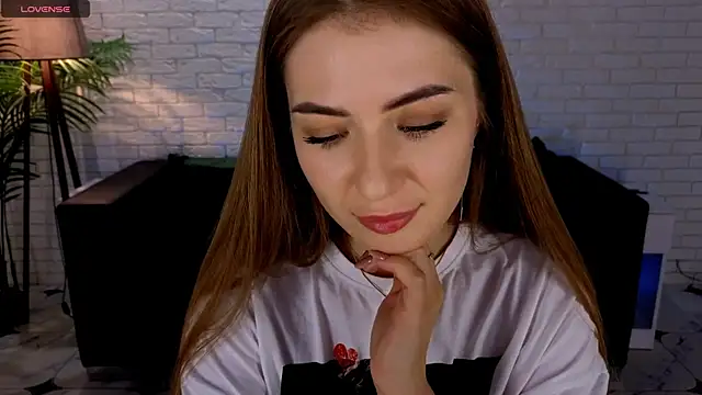 Adelyna Bird online show from 03-16-25, 10:55