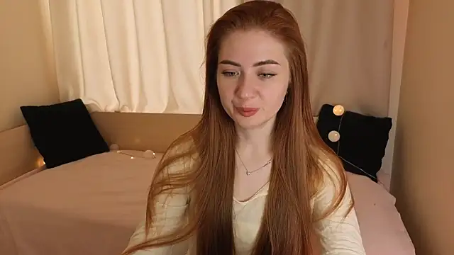 Snapshot of Adelyna_Bird chatting on 12-21-25, 07:37 Adelyna Bird online show from 12-21-25, 07:37