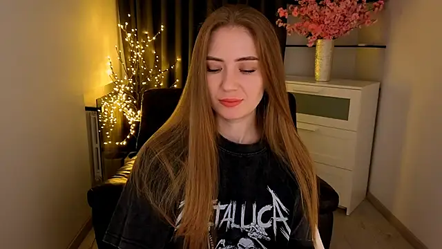 Snapshot of Adelyna_Bird chatting on 02-13-26, 08:10 Adelyna Bird online show from 02-13-26, 08:10