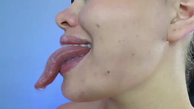 lisbet21x online show from 01-25-25, 05:08