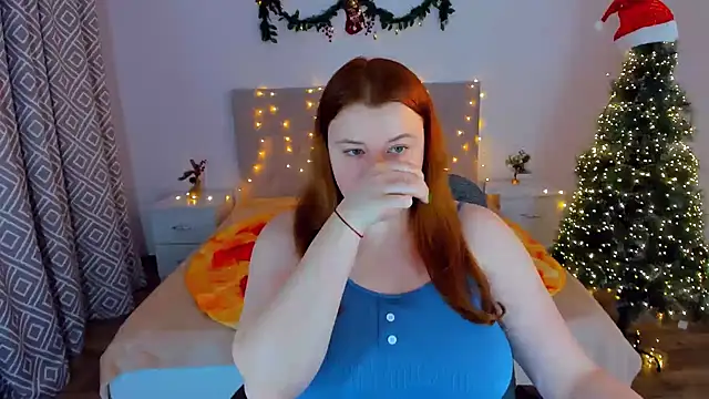 Snapshot of PolinaSalvatore chatting on 12-25-24, 03:28 PolinaSalvatore online show from 12-25-24, 03:28