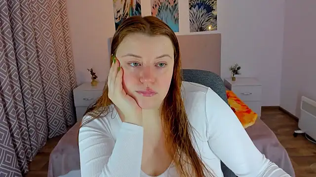 Snapshot of PolinaSalvatore chatting on 01-09-25, 08:24 PolinaSalvatore online show from 01-09-25, 08:24