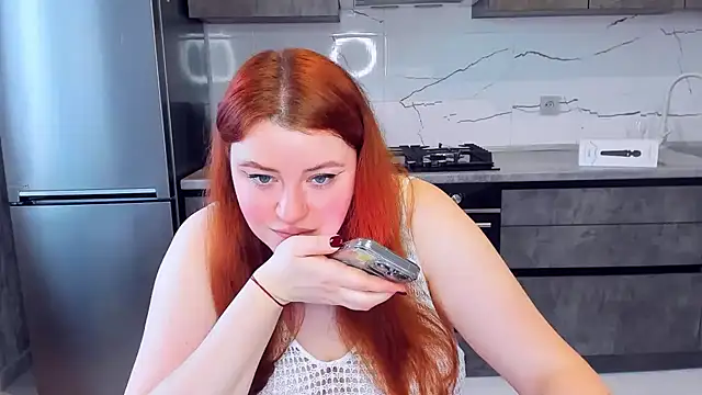 Snapshot of PolinaSalvatore chatting on 02-05-25, 01:22 PolinaSalvatore online show from 02-05-25, 01:22