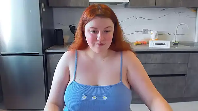 Snapshot of PolinaSalvatore chatting on 02-10-25, 01:01 PolinaSalvatore online show from 02-10-25, 01:01