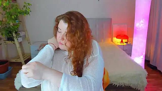 Snapshot of PolinaSalvatore chatting on 03-11-25, 08:42 PolinaSalvatore online show from 03-11-25, 08:42