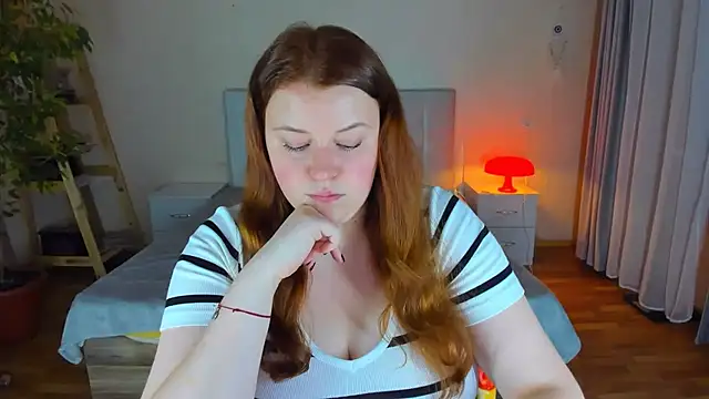 Snapshot of PolinaSalvatore chatting on 09-10-25, 09:04 PolinaSalvatore online show from 09-10-25, 09:04