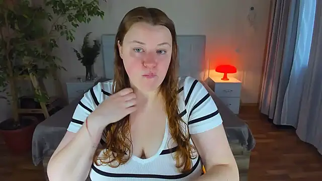 Snapshot of PolinaSalvatore chatting on 10-01-25, 02:12 PolinaSalvatore online show from 10-01-25, 02:12