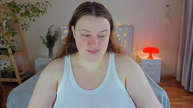 Snapshot of PolinaSalvatore chatting on 10-28-25, 10:19 PolinaSalvatore online show from 10-28-25, 10:19