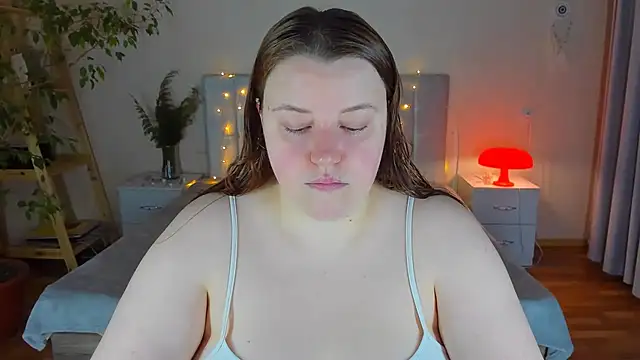 Snapshot of PolinaSalvatore chatting on 11-12-25, 02:39 PolinaSalvatore online show from 11-12-25, 02:39