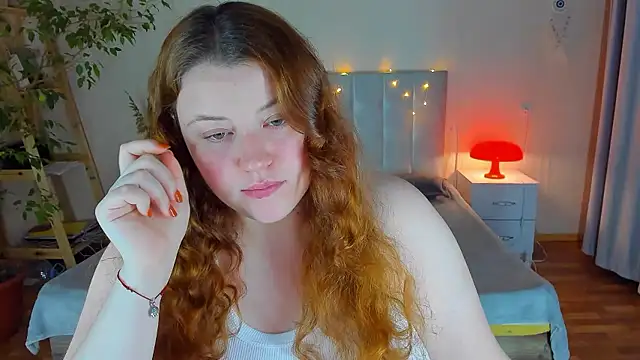 Snapshot of PolinaSalvatore chatting on 11-21-25, 03:33 PolinaSalvatore online show from 11-21-25, 03:33