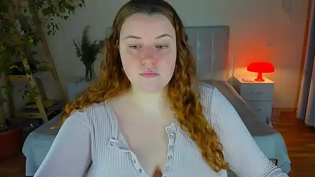 Snapshot of PolinaSalvatore chatting on 11-27-25, 05:15 PolinaSalvatore online show from 11-27-25, 05:15