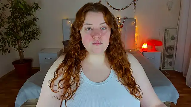 Snapshot of PolinaSalvatore chatting on 01-13-26, 08:14 PolinaSalvatore online show from 01-13-26, 08:14