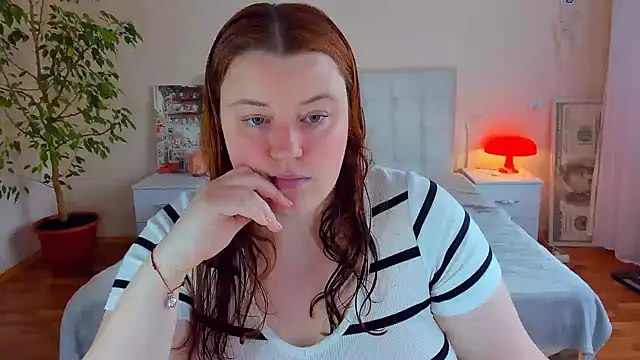 PolinaSalvatore online show from 05-19-26, 02:45