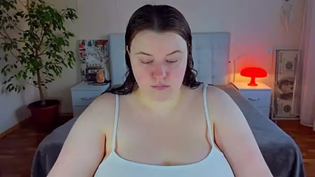 Snapshot of PolinaSalvatore chatting on 06-26-26, 04:00 PolinaSalvatore online show from 06-26-26, 04:00