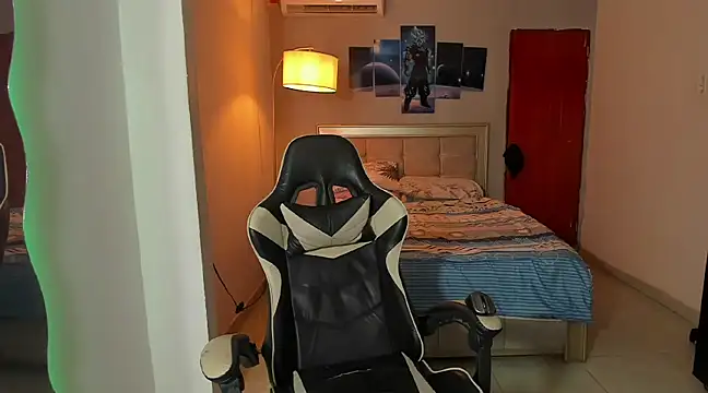 Snapshot of Jake_simons chatting on 01-09-25, 05:23 Jake simons online show from 01-09-25, 05:23