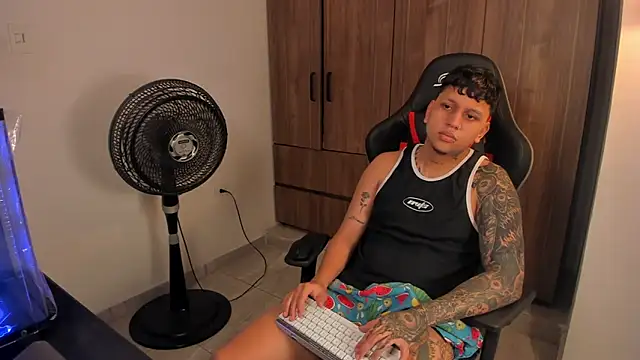 Jake simons online show from 04-24-26, 09:34