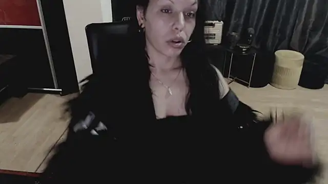 GoldenSasha online show from 10-05-25, 05:55