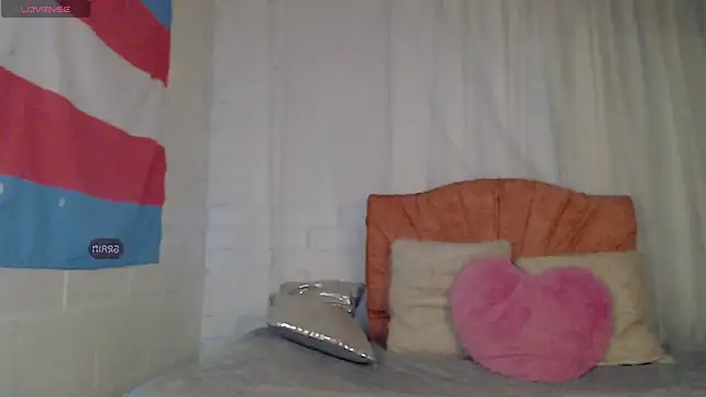 Summer XO online show from 09-20-25, 03:29