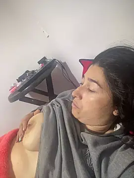 Snapshot of andreaisis2 chatting on 12-07-24, 05:42 andreaisis2 online show from 12-07-24, 05:42