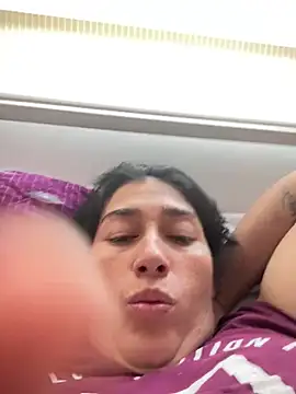 Snapshot of andreaisis2 chatting on 12-13-24, 08:47 andreaisis2 online show from 12-13-24, 08:47