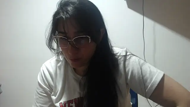 andreaisis2 online show from 05-19-26, 01:33