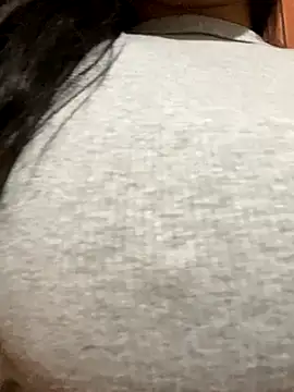 Snapshot of bea3liz chatting on 11-30-25, 12:53 bea3liz online show from 11-30-25, 12:53