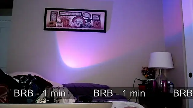 Snarfle82 online show from 12-15-25, 09:41