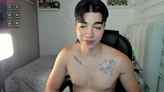 santy7v7 online show from 11-26-25, 01:23