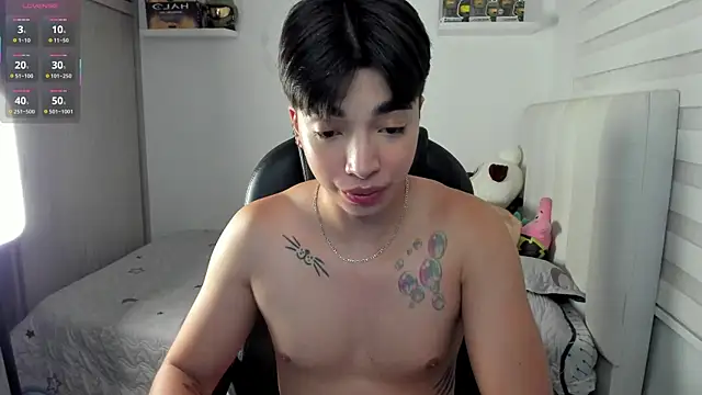 santy7v7 online show from 12-17-25, 01:28