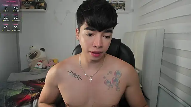 santy7v7 online show from 03-17-26, 01:25