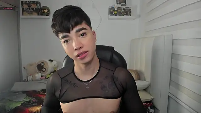 santy7v7 online show from 03-22-26, 01:25