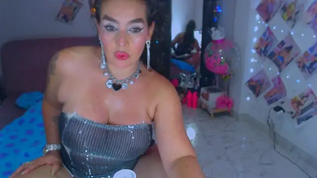 Snapshot of sweet_vanessa_22 chatting on 09-19-25, 09:48 sweet vanessa 22 online show from 09-19-25, 09:48