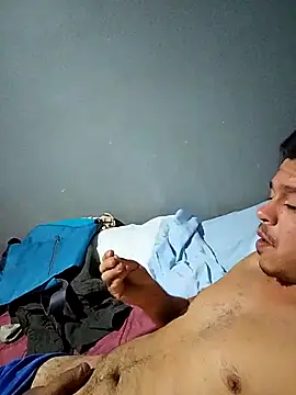 Snapshot of 12pf chatting on 02-23-26, 01:14 12pf online show from 02-23-26, 01:14