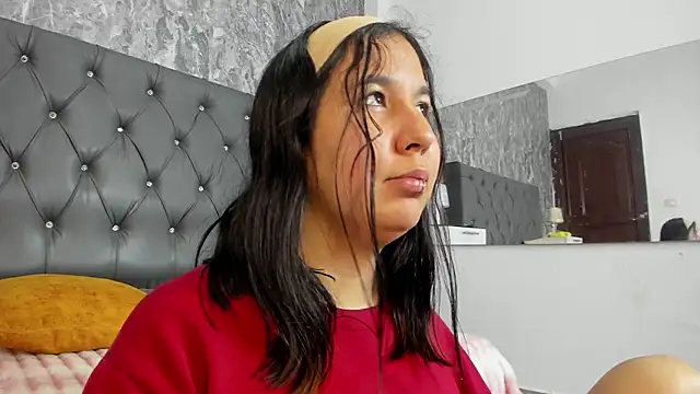 Lia sarahi online show from 02-13-26, 02:46