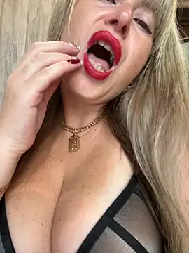 Kittenforyou online show from 10-16-25, 08:26