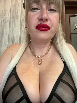 Snapshot of Kittenforyou chatting on 06-19-26, 12:09 Kittenforyou online show from 06-19-26, 12:09