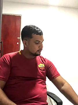 Snapshot of ElsecretodeBruno chatting on 11-16-25, 02:39 ElsecretodeBruno online show from 11-16-25, 02:39