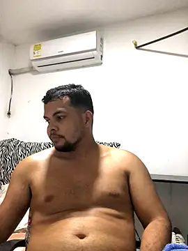 Snapshot of ElsecretodeBruno chatting on 11-17-25, 01:00 ElsecretodeBruno online show from 11-17-25, 01:00