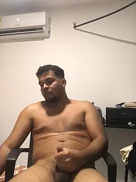 Snapshot of ElsecretodeBruno chatting on 02-08-26, 06:39 ElsecretodeBruno online show from 02-08-26, 06:39