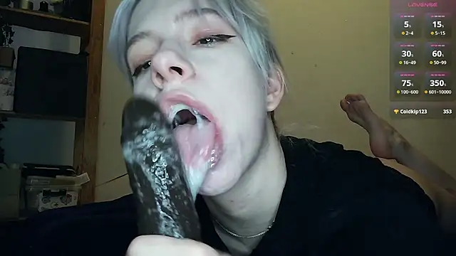 Snapshot of cruellagoth666 chatting on 05-01-26, 03:49 cruellagoth666 online show from 05-01-26, 03:49