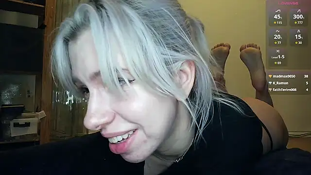 Snapshot of cruellagoth666 chatting on 05-11-26, 09:45 cruellagoth666 online show from 05-11-26, 09:45