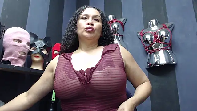 Snapshot of ADELHEY_RAN chatting on 12-18-24, 03:44 ADELHEY RAN online show from 12-18-24, 03:44