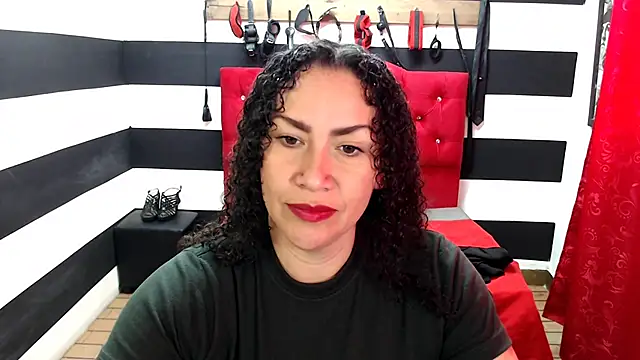 Snapshot of ADELHEY_RAN chatting on 02-18-25, 12:49 ADELHEY RAN online show from 02-18-25, 12:49